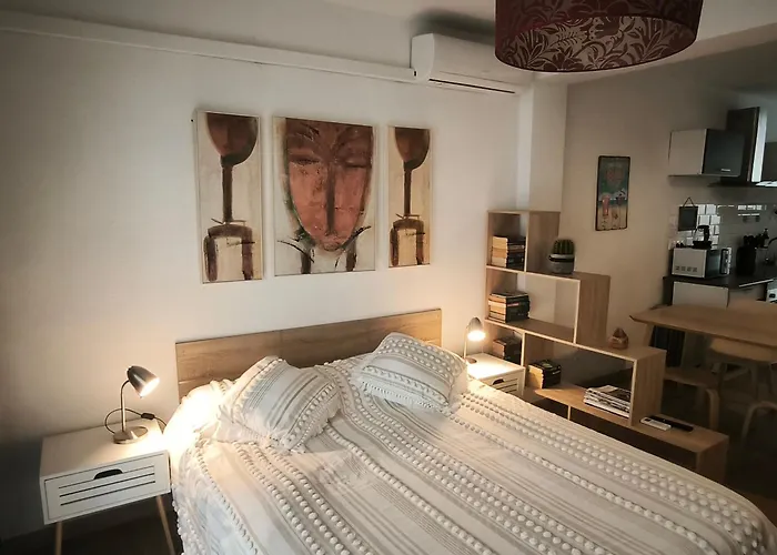 Cervantes - 100m & Center Apartamento *
